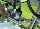 Technik zur Ausbringung von flüssigen Stickstoffdünger mit der sogenannten Cultantechnik. GPS-Steuerung im Traktor.