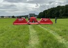 Rumbojet an Traktor von hinten betrachtet.